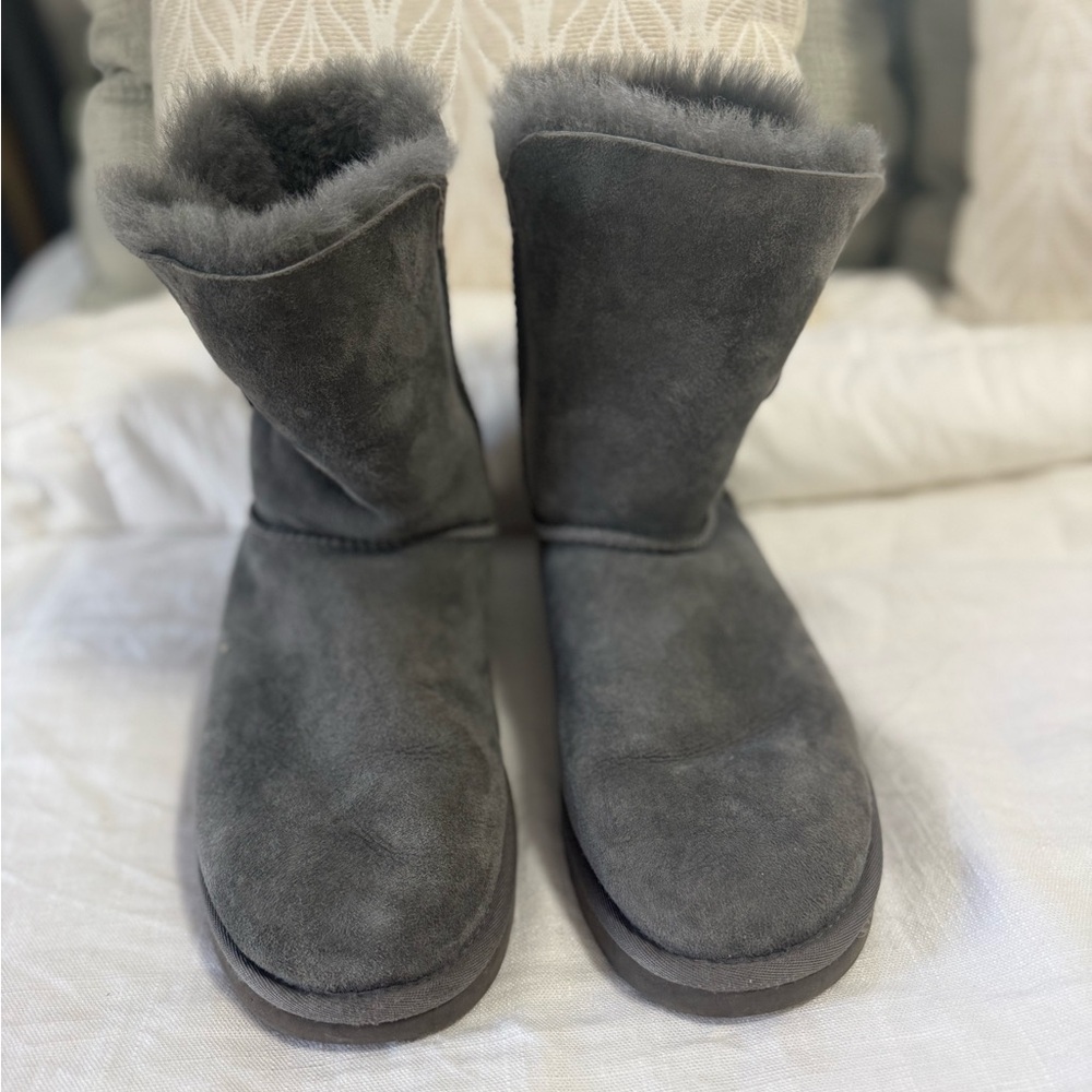Ugg Bailey Button - image 4